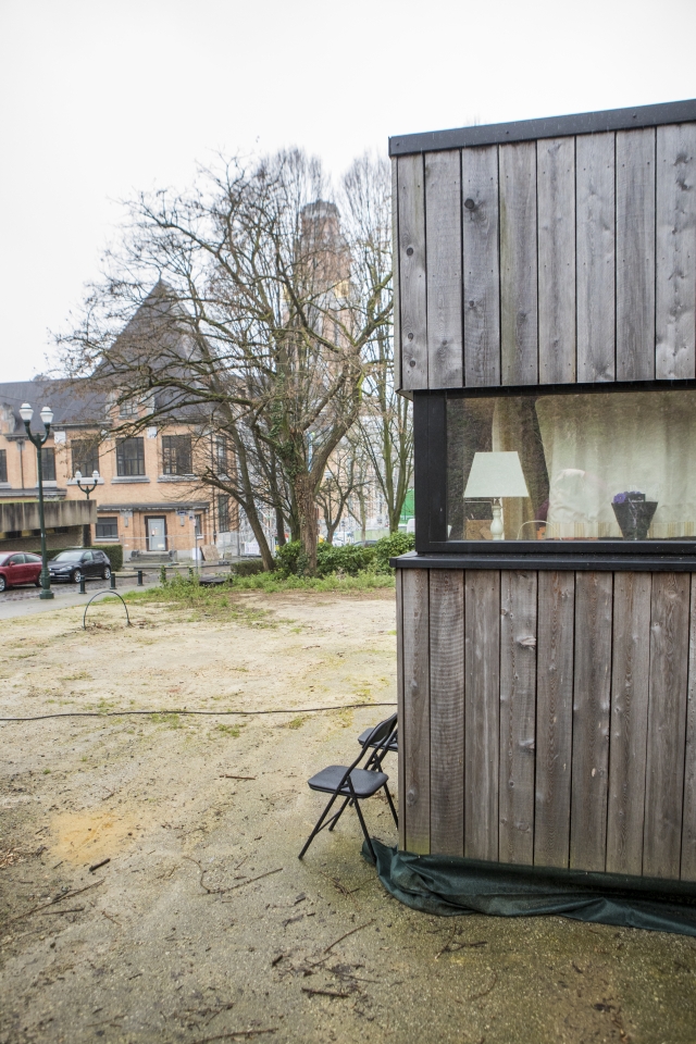 Logement modulaire vu de l'extérieur © Arnaud Ghys pour Infirmiers de rue 